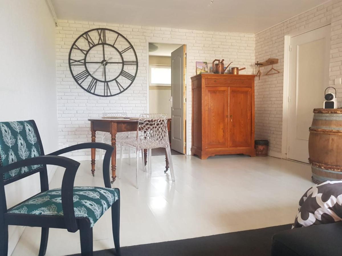 Chambre Au Tonneau Fleurie Buitenkant foto